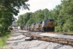 CSX 940 leads a 7-unit mix of power